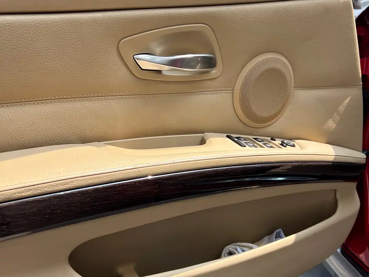 BMW 3 Series 2012 325i Luxury фото 13
