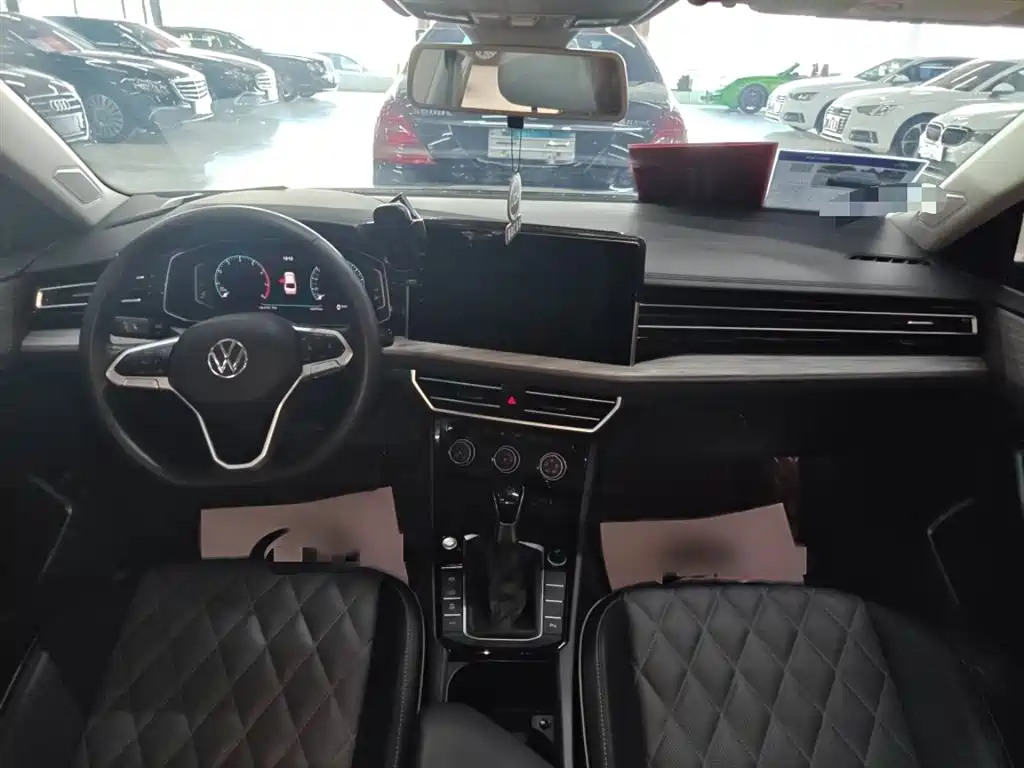Volkswagen Sagitar 2023 300TSI DSG Surpassing Edition фото 11