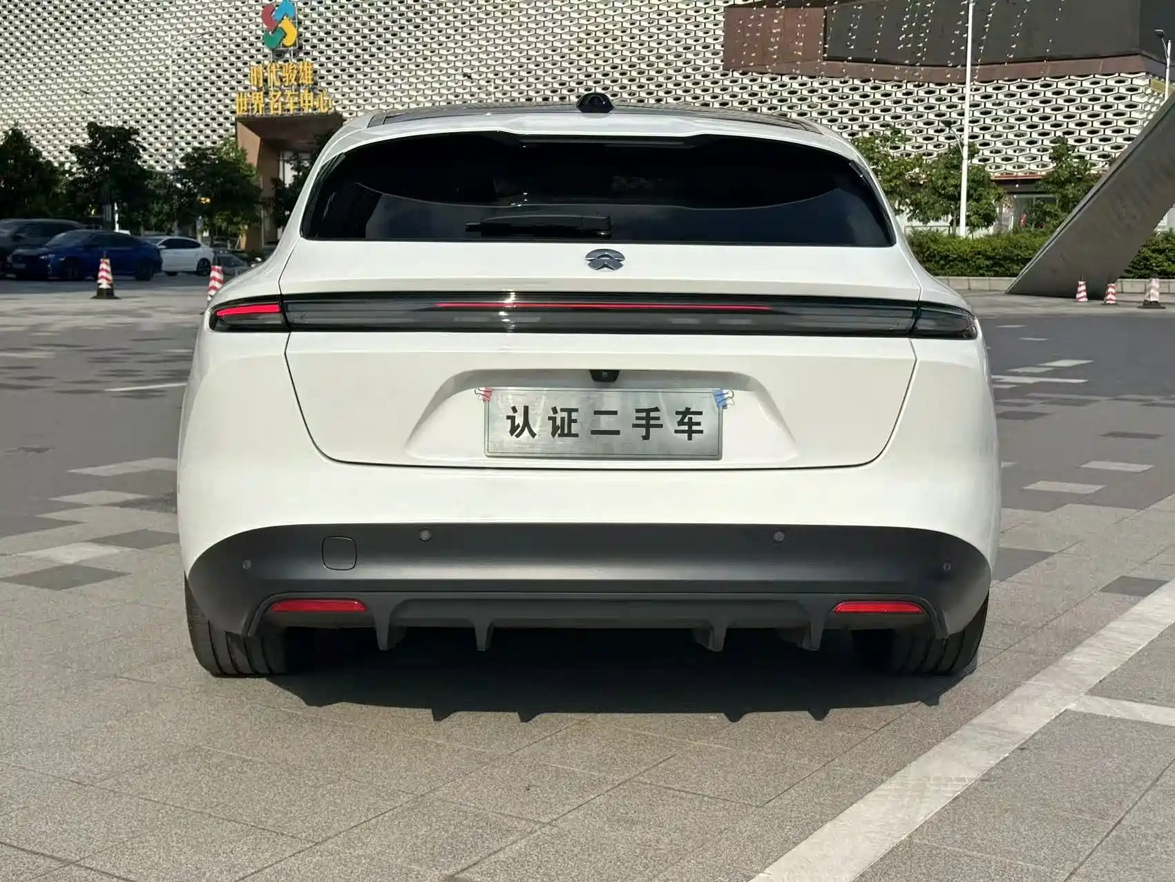 Фото 6 - NIO ET5T