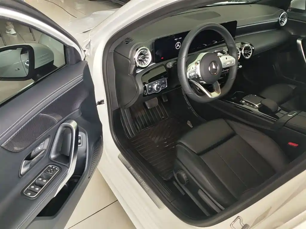 Mercedes-Benz A-Class 2022 Facelift A 200 L Sport Sedan Fashion Style фото 16