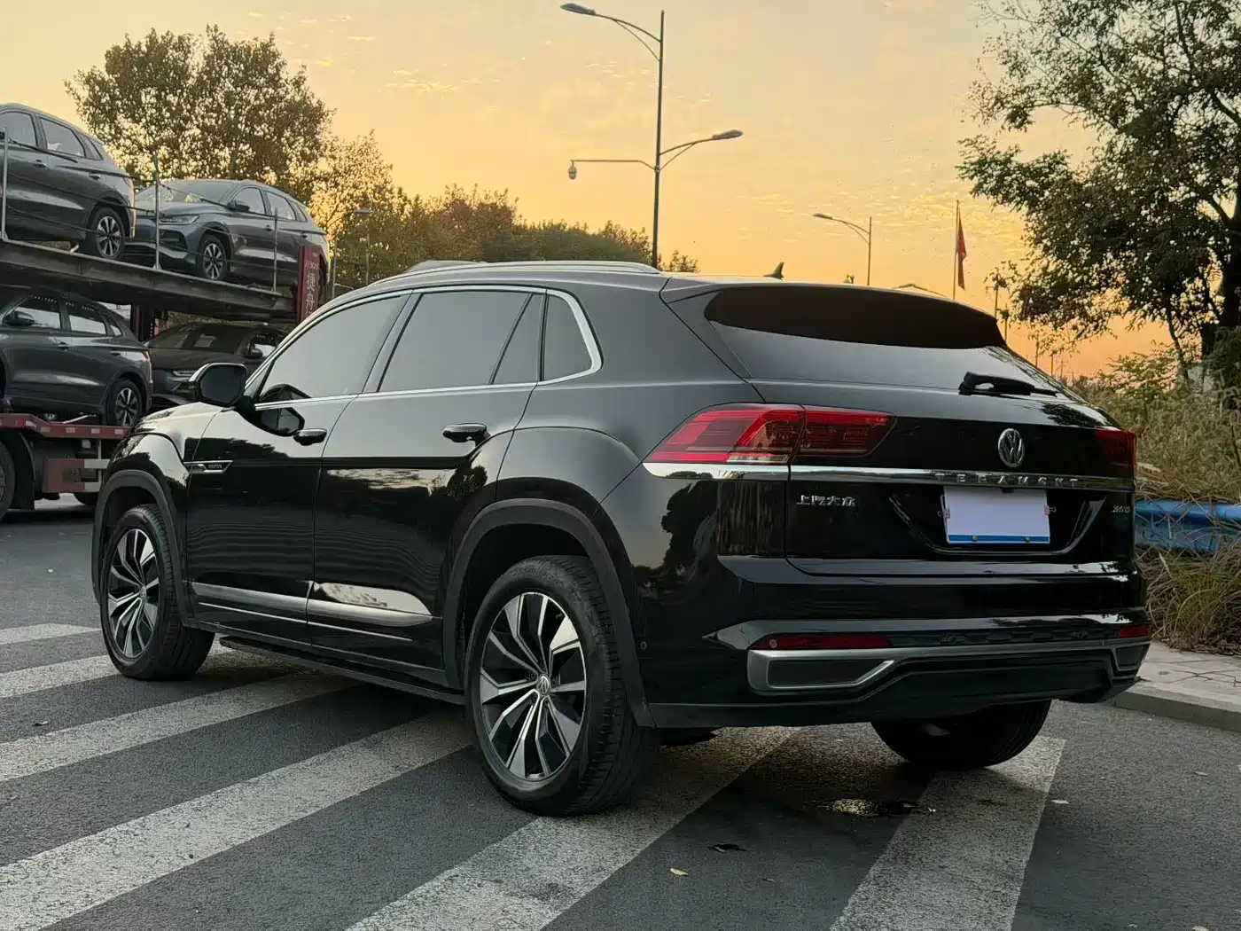 Volkswagen Teramont 2021 Teramont X 380TSI 4WD Premium Luxury Edition фото 4
