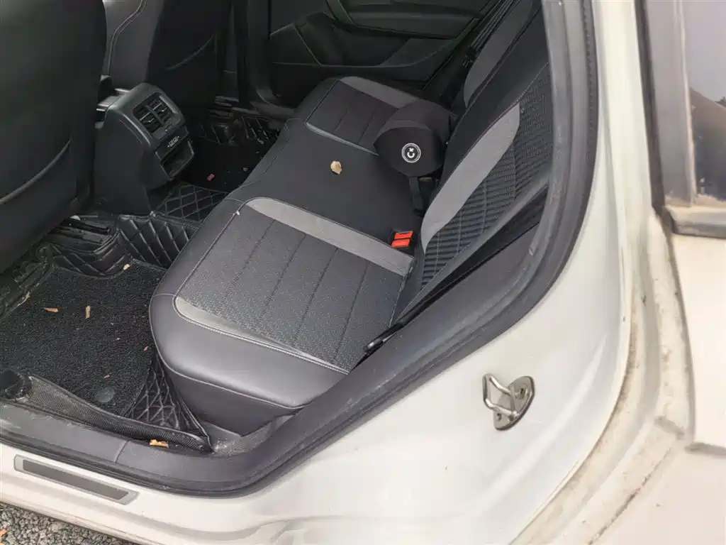 Volkswagen Tharu 2019 Model 280TSI 2WD R-line China VI фото 15