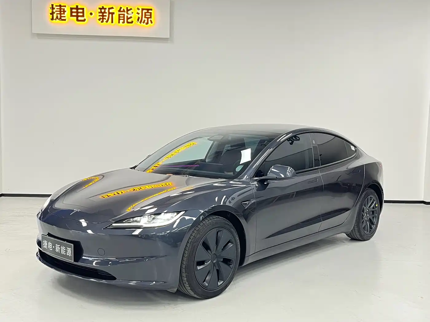Tesla Model 3 2025 Model Rear-Wheel Drive Edition
