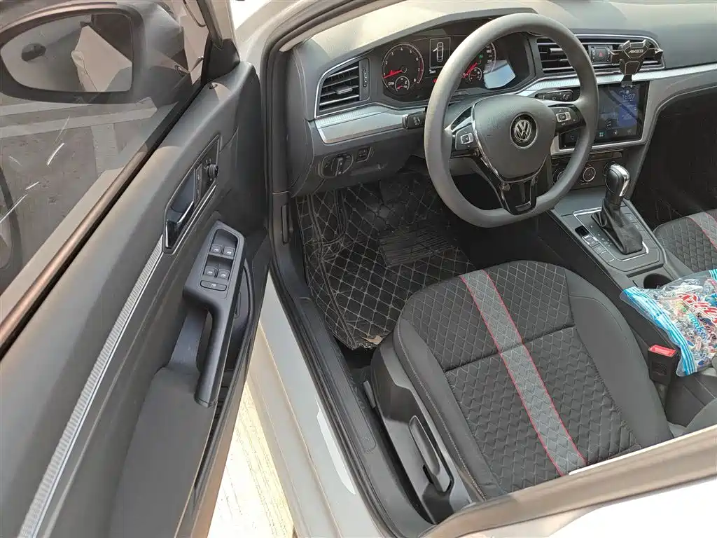 Volkswagen Lamando 2019 230TSI DSG Trend Edition China V фото 14