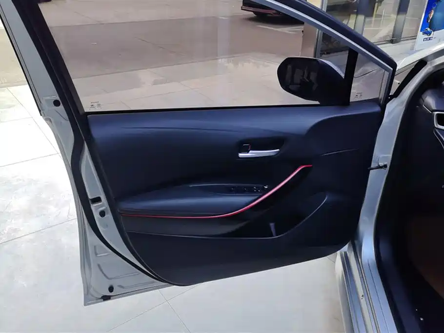 Toyota Levin 2021 185T CVT Sport Edition фото 7