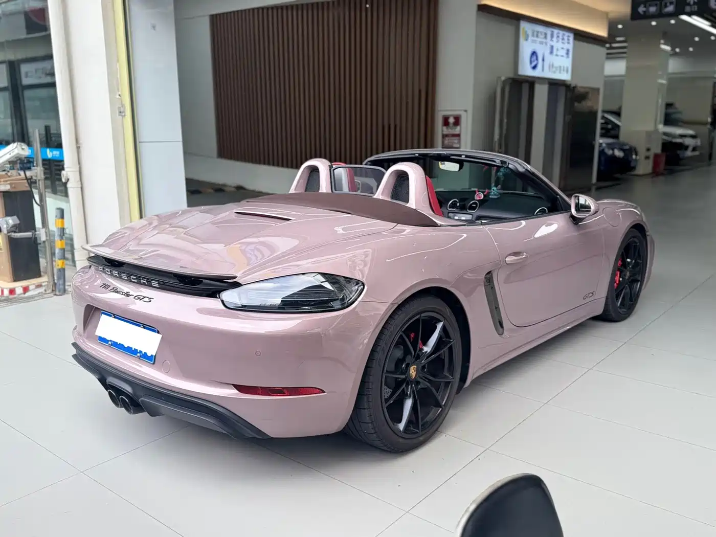 Фото 16 - Porsche 718