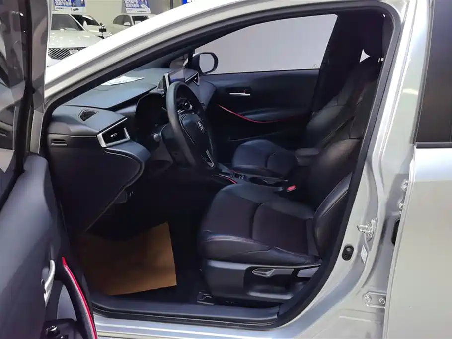 Toyota Levin 2021 185T CVT Sport Edition фото 9