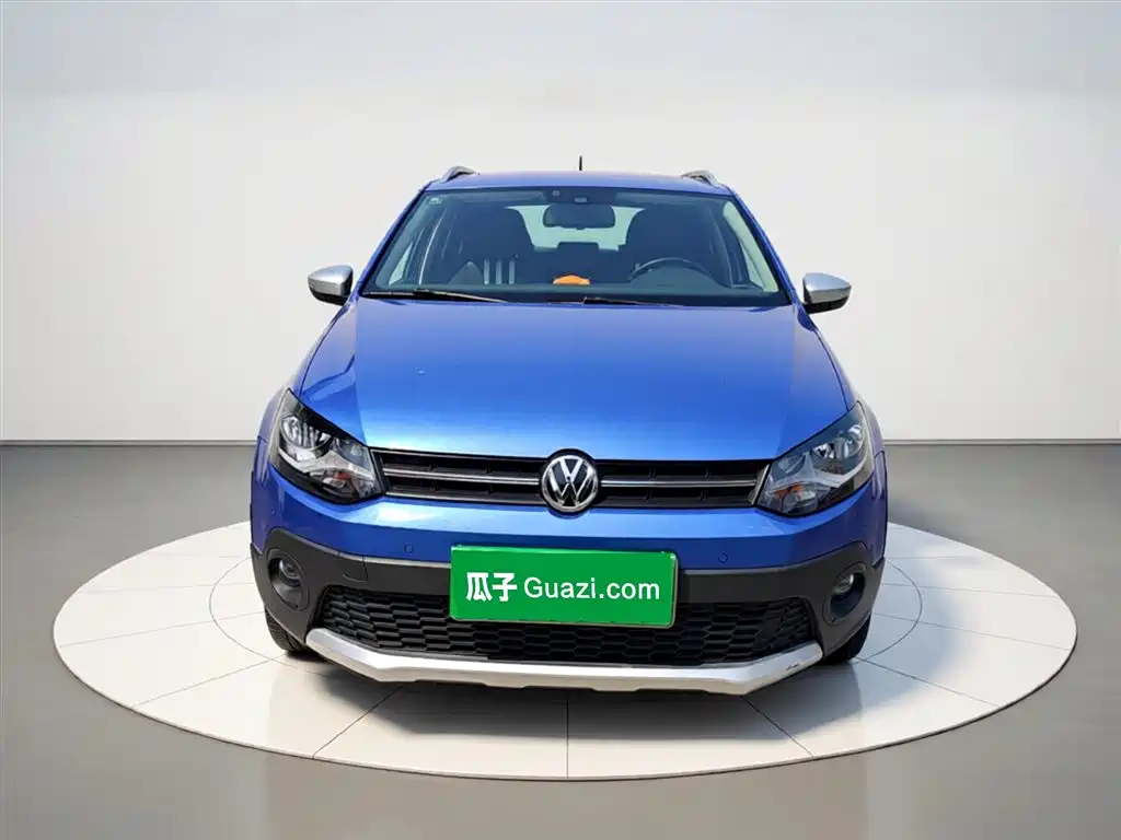 Volkswagen Polo 2014 1.6L Cross Polo Automatic фото 24