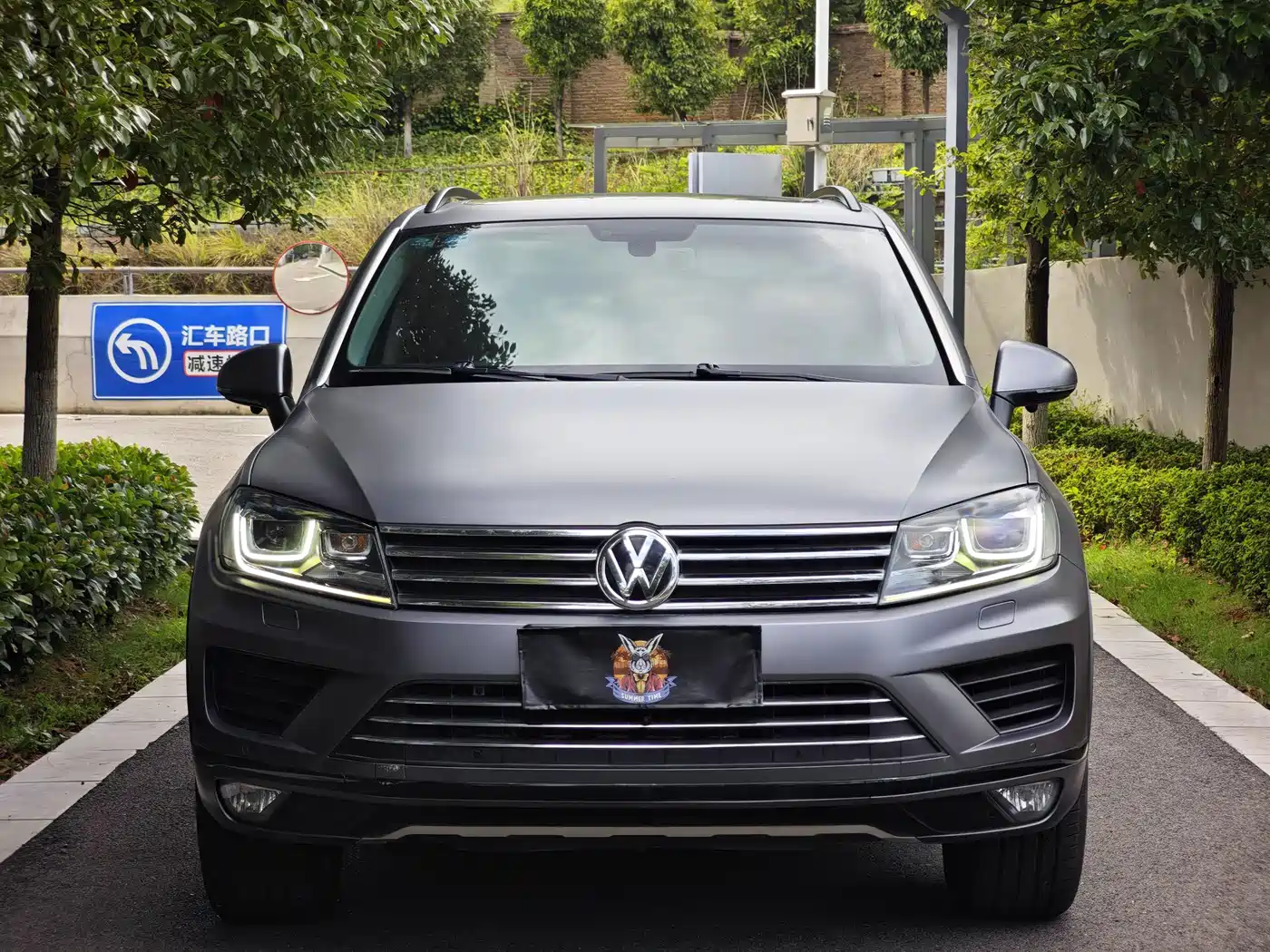 Фото 2 - Volkswagen Touareg