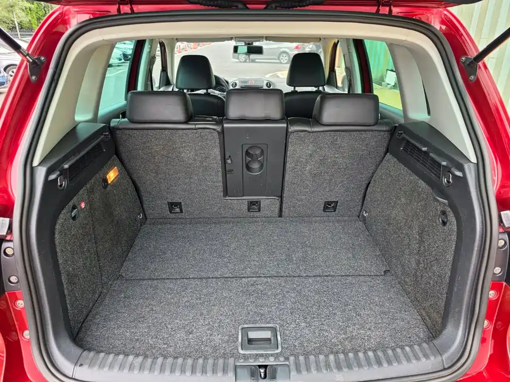 Фото 10 - Volkswagen Tiguan