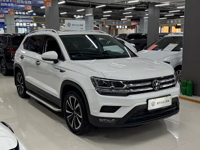 Volkswagen Tharu 2022 280TSI FWD Luxury Edition — фото 3