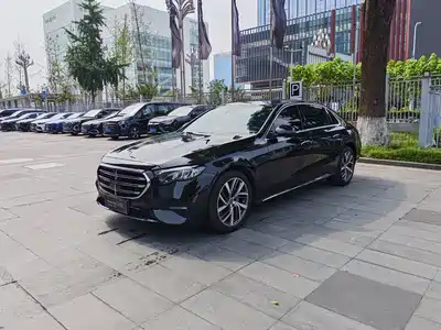 Mercedes-Benz E