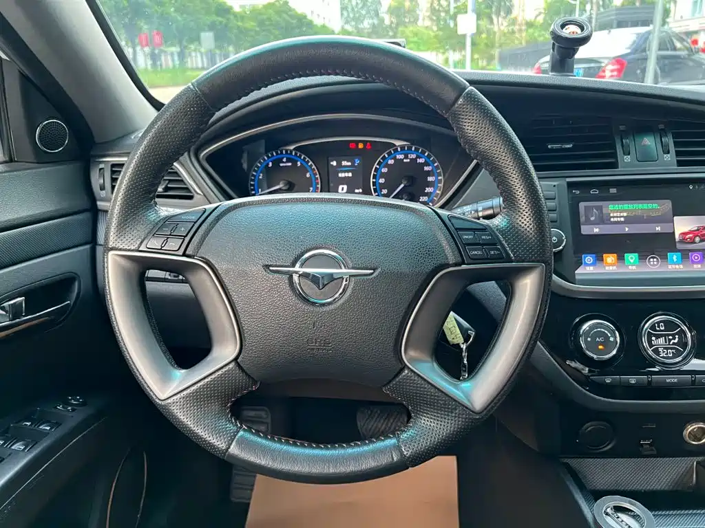 Haima M6 2016 2015 1.5T CVT Sport Intelligent