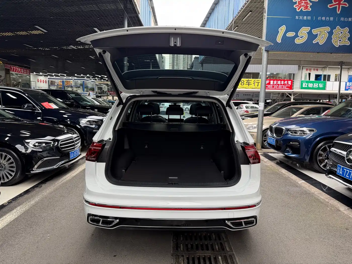 Volkswagen Tiguan L 2024 330TSI Automatic 2WD R-Line Premium Enjoyment Edition фото 30
