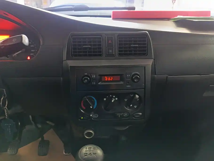 Wuling Motors Wuling Rongguang 2014 2011 1.2L Base Model