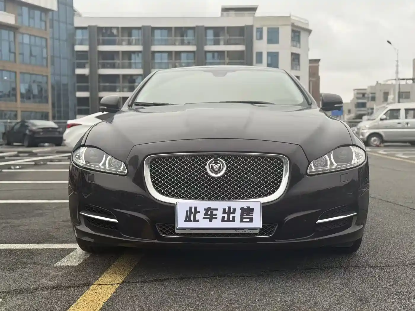 Jaguar XJ 2015 XJL 3.0 SC 4WD Flagship Business Edition фото 2