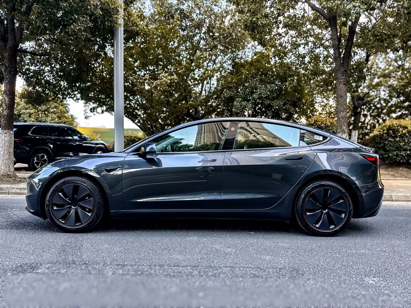 Фото 3 - Tesla Model 3