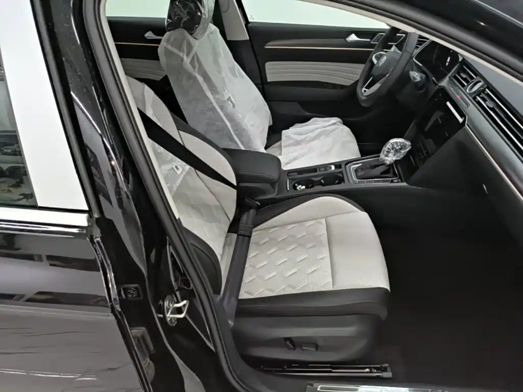 Volkswagen Magotan 2026 2026 Model 30 Million Special Selection 380TSI DSG Luxury