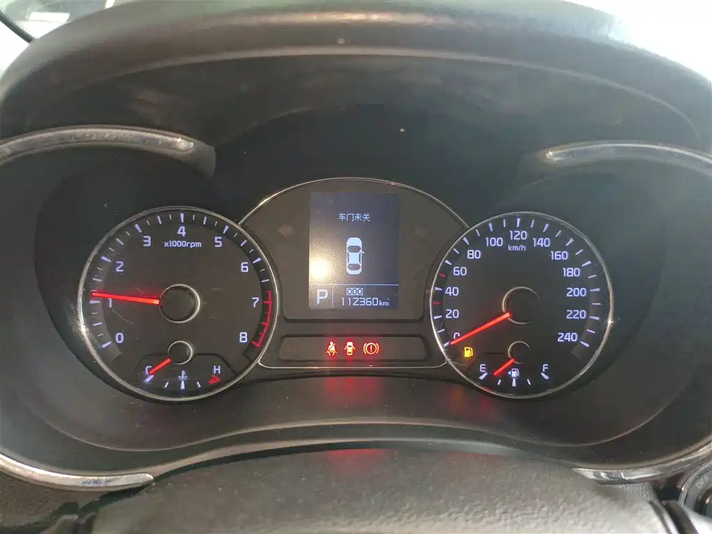 Kia K3 2015 1.6L Automatic GLS фото 8