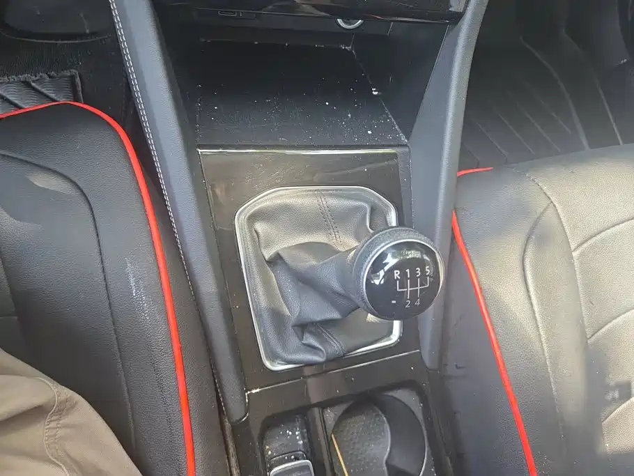 Jetta VS5 2024 2023 280TSI Manual Progressive Model