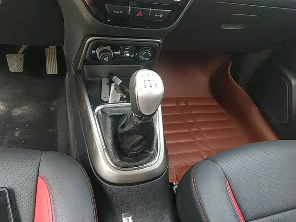 Changan CS15 2016 2016 1.5L Manual Luxury