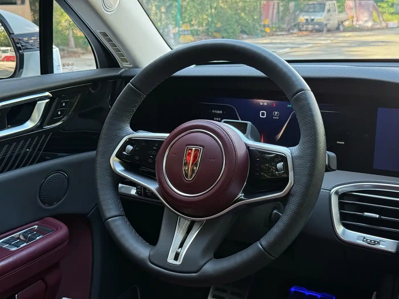 Hongqi E-HS9 2023 2022 660km Qi Chang Edition (6-seater)