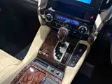 Фото 14 - Toyota Alphard