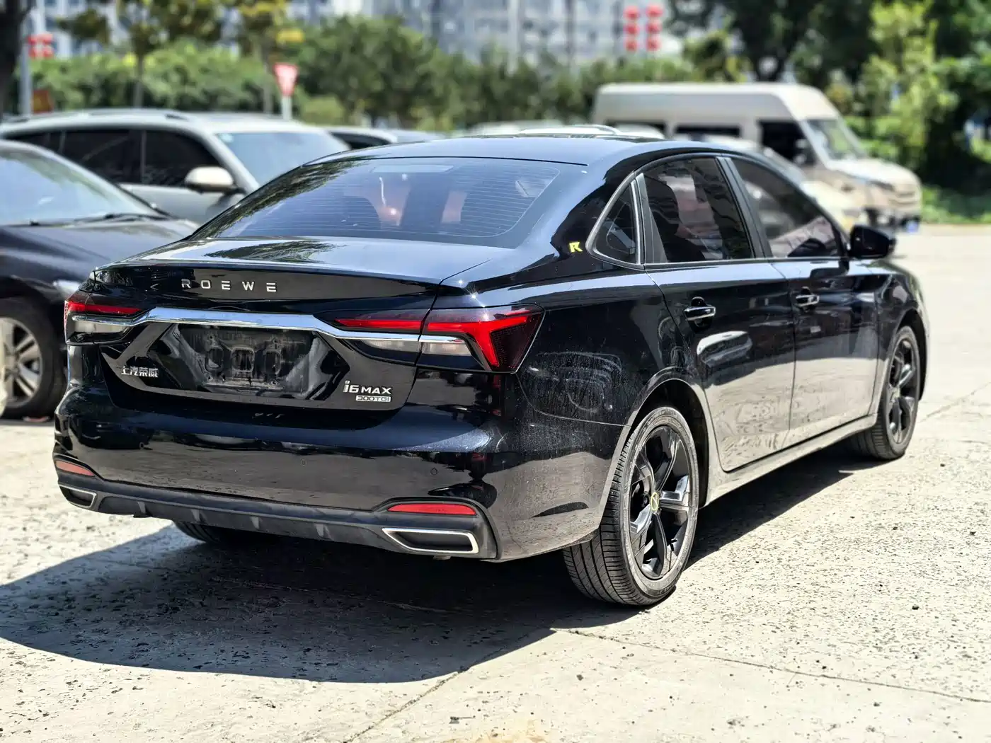 Roewe i6 MAX 2021 2020 Model 300TGI Automatic Cool & Smart Edition
