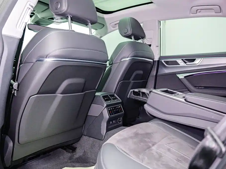 Audi A7L, миниатюра 23