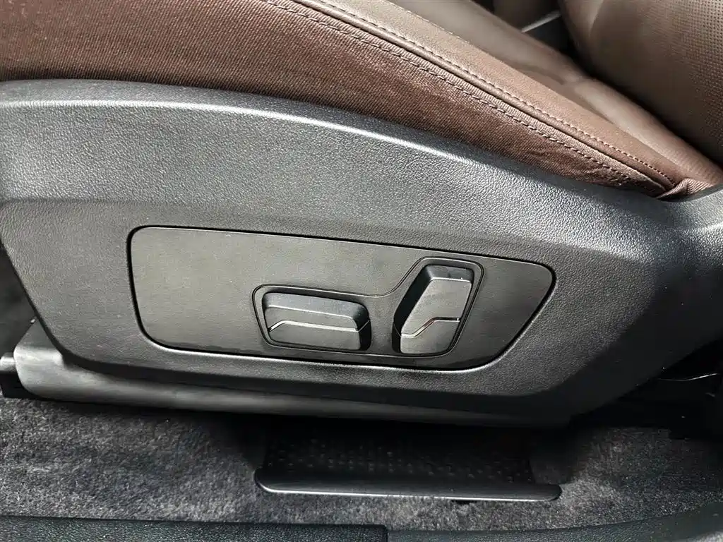 BMW X1 2023 sDrive20Li X Design Package фото 15