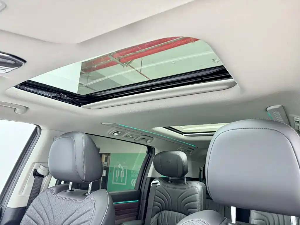 Фото 14 - GAC Trumpchi M8
