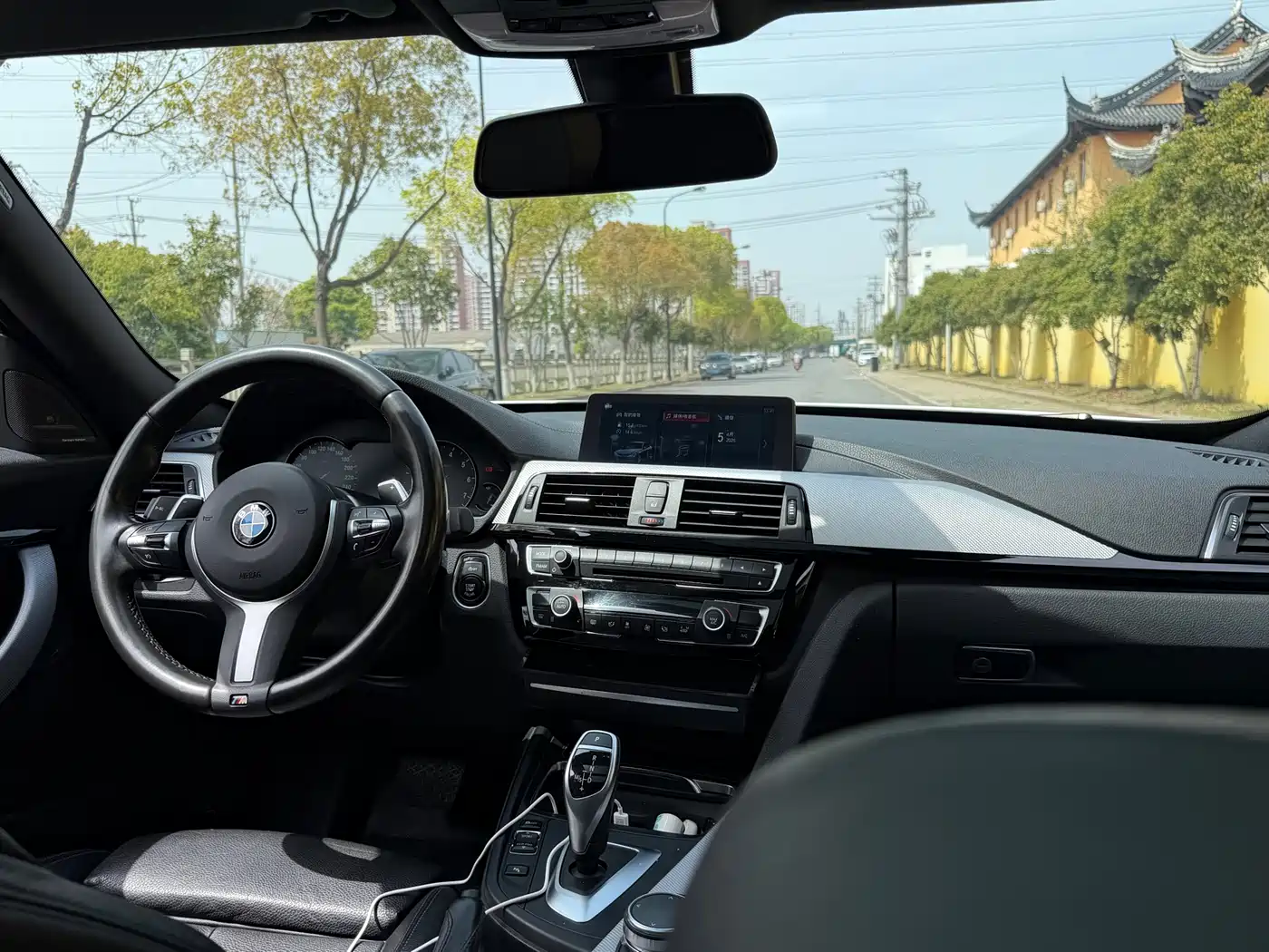 BMW 3 Series GT 2019 320i M Sport Model фото 8