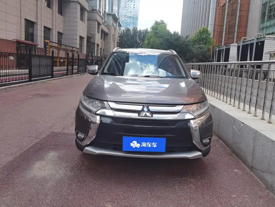 Mitsubishi Outlander 2016 2016 2.4L 4WD Elite Edition 5-seater