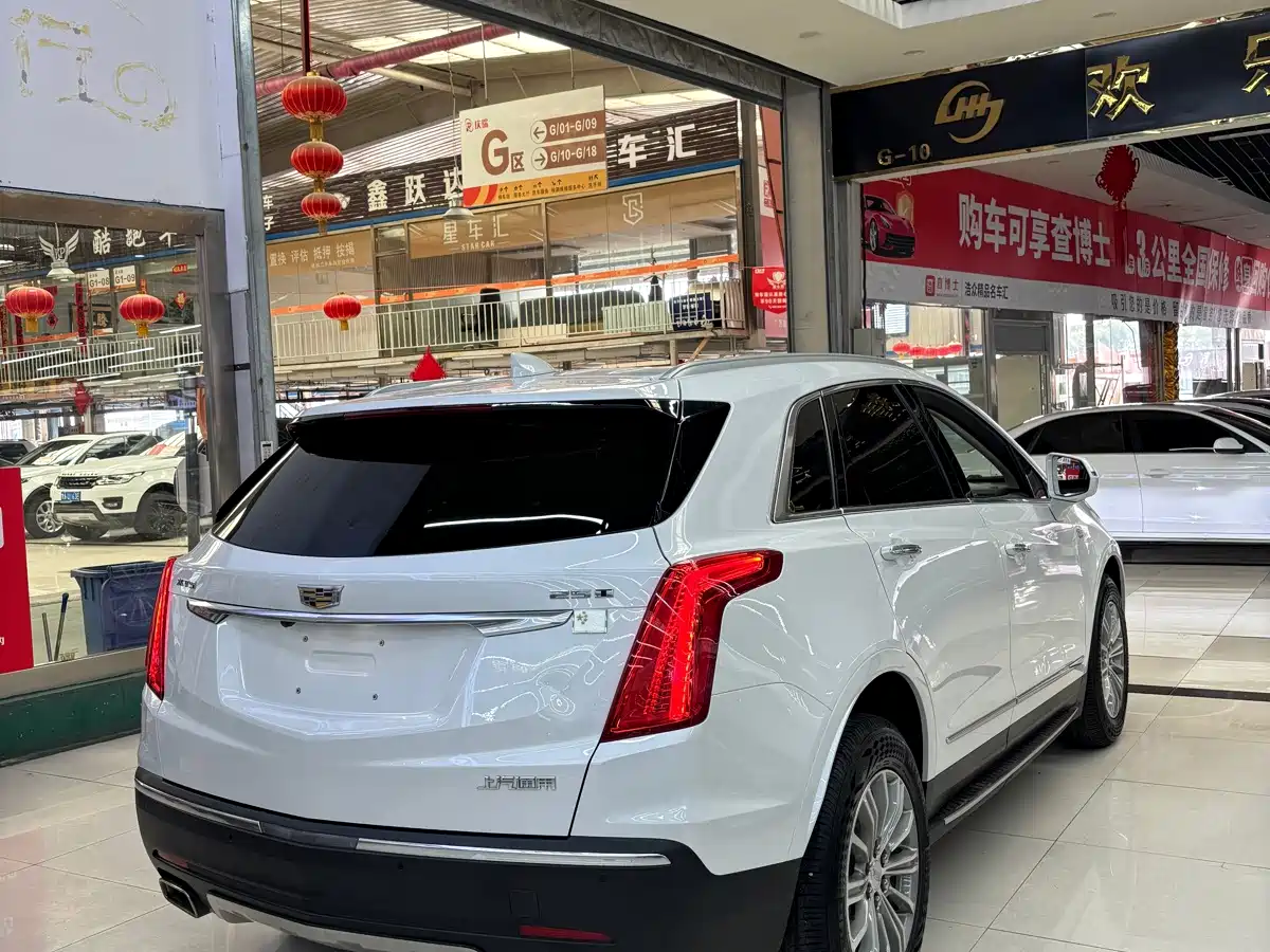 Cadillac XT5 2016 2016 25T Luxury Model