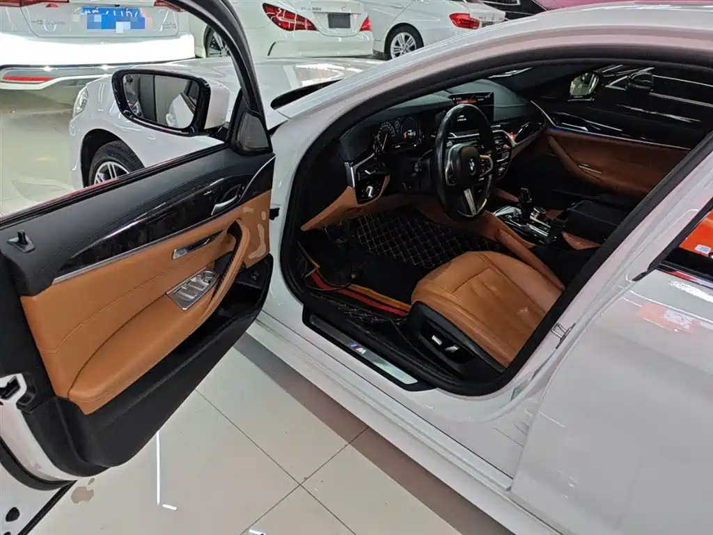 BMW 5 Series 2018 Facelift 530Li Exclusive M Sport Package фото 16
