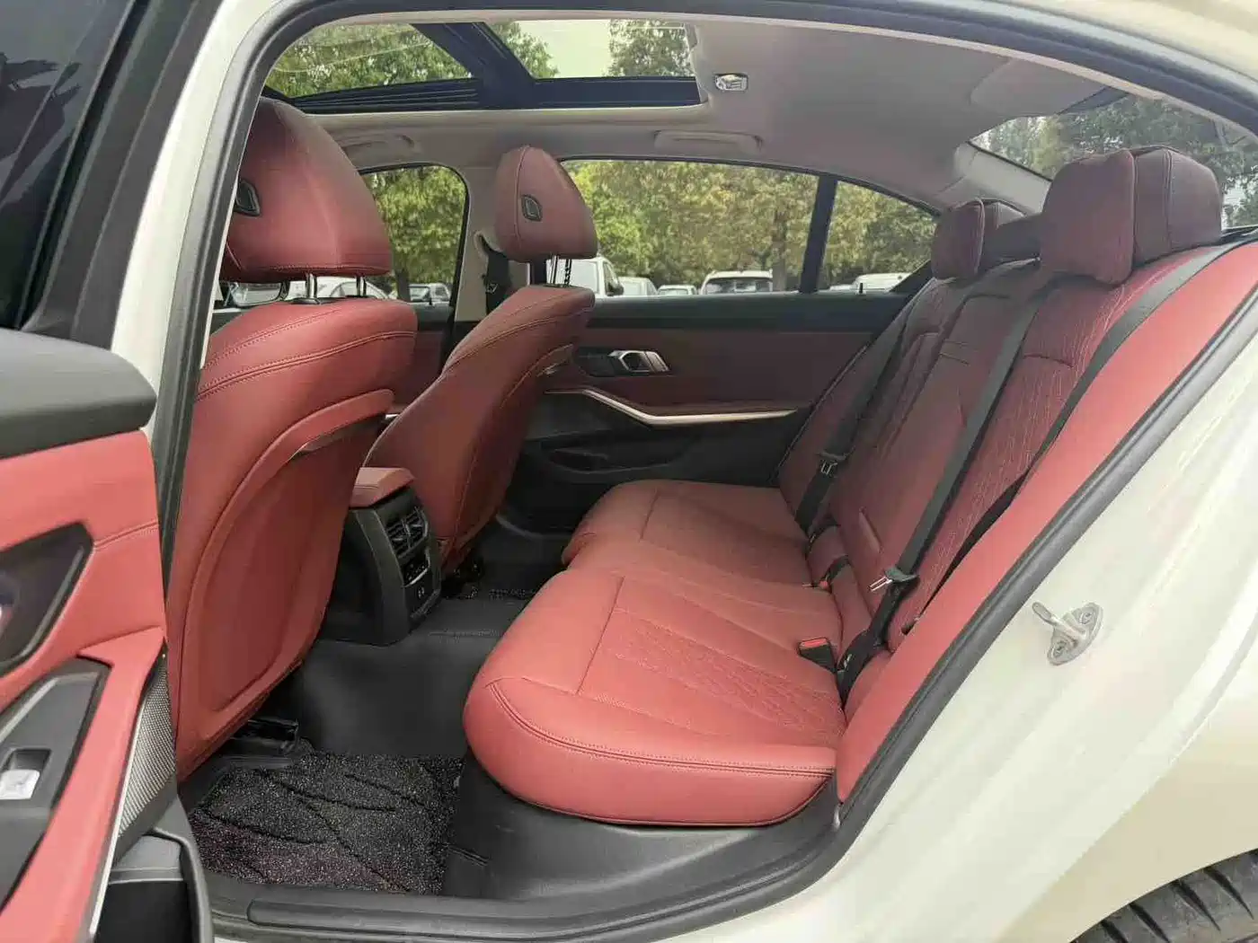 BMW 3 Series 2025 325Li M Sport Package фото 7