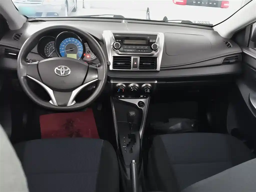 Toyota YARiS L Zhi Xuan 2015 1.5E Auto Charming Edition фото 10