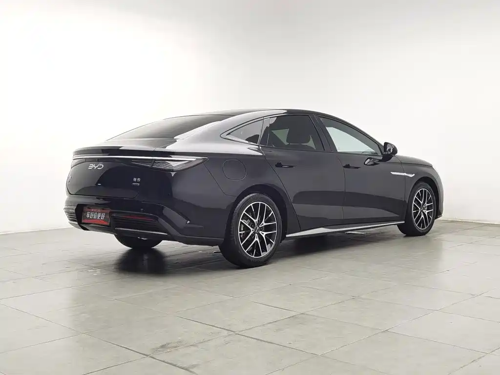 BYD Seal 2024 2024 Glory Edition DM-i 1.5L 121km Luxury