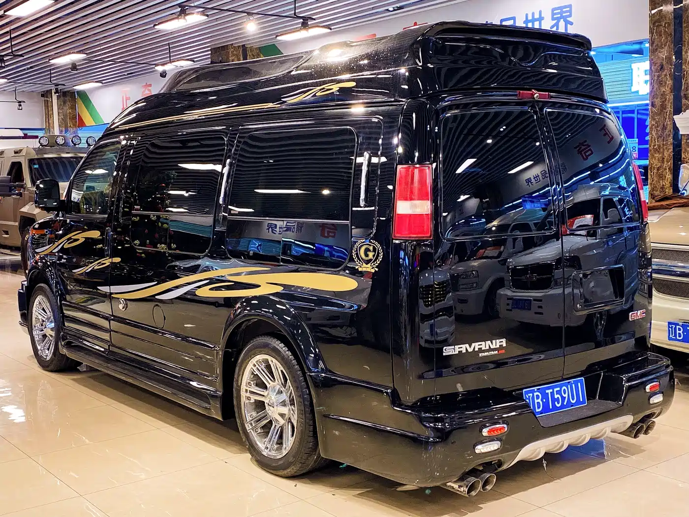 GMC Savana 2016 5.3L G550S 4WD Prestige Edition фото 8