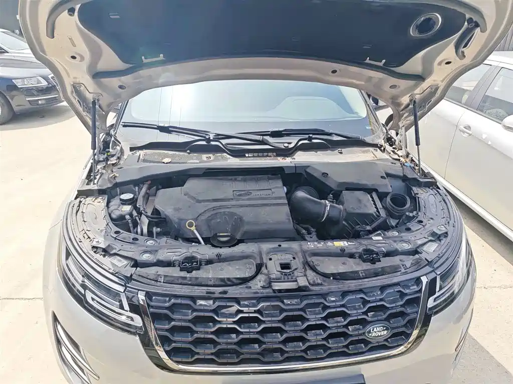 Land Rover Range Rover Evoque 2022 Range Rover Evoque L 249PS R-Dynamic Luxury Edition фото 16