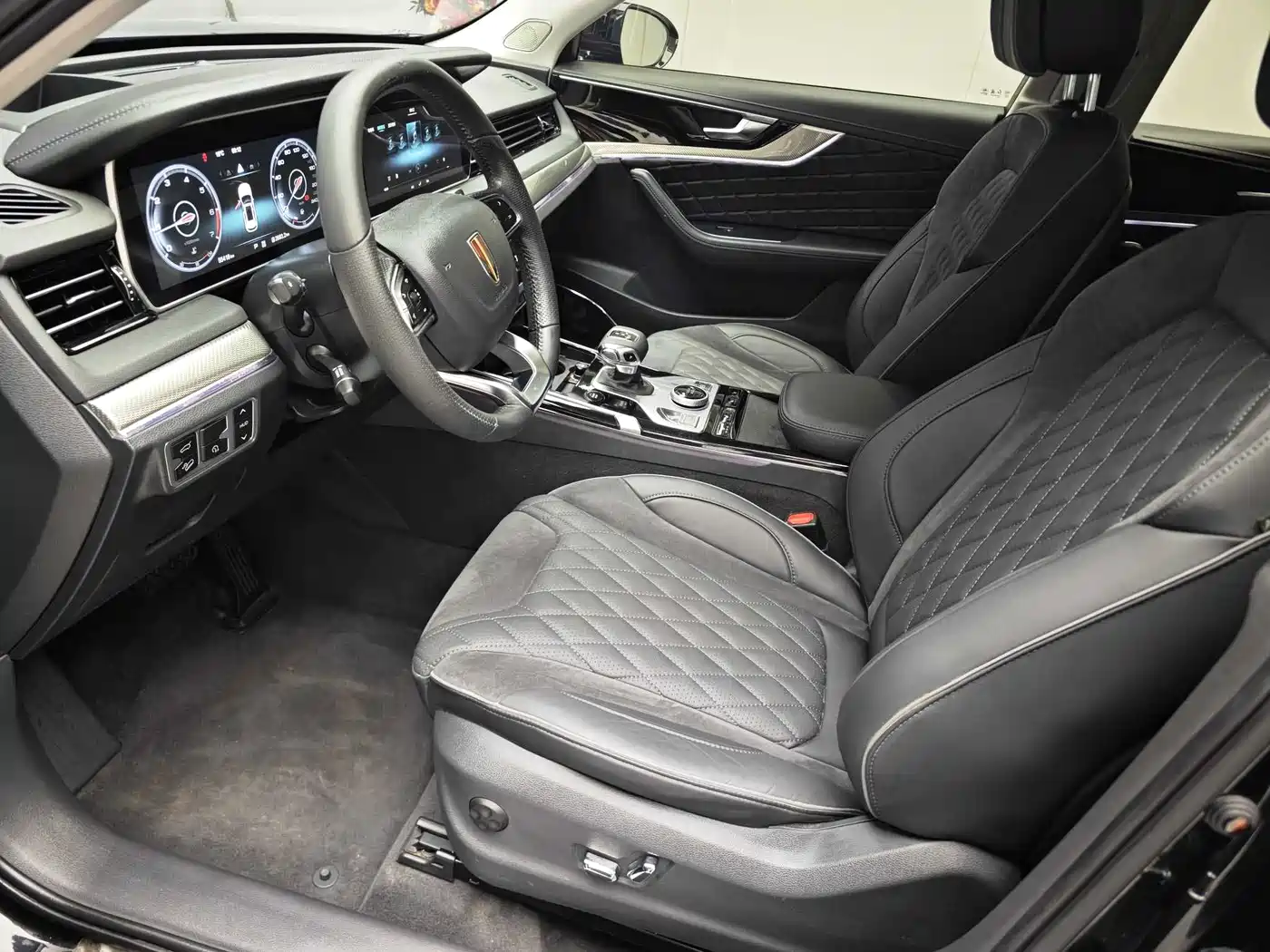 Hongqi HS5 2019 2.0T Smart Connect Enjoy Edition фото 4