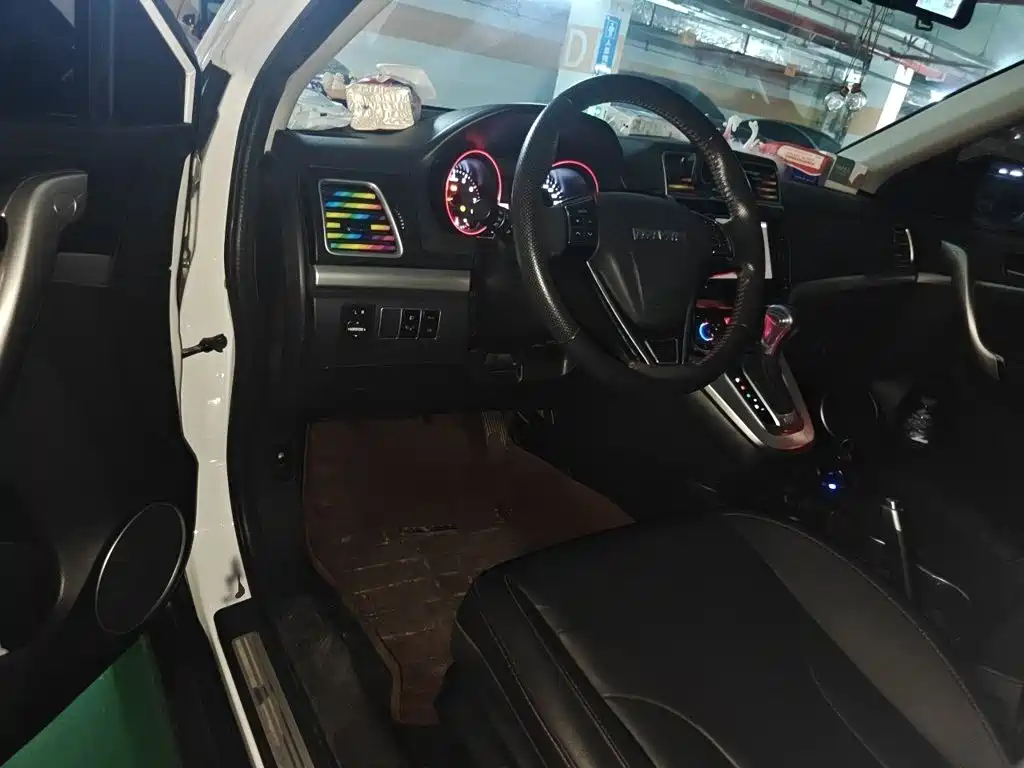 Haval M6 2017 2017 1.5T Automatic 2WD Elite