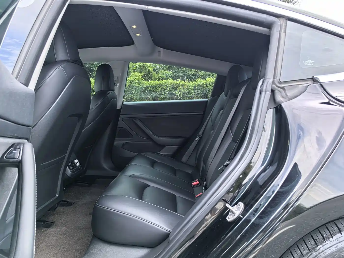Фото 9 - Tesla Model 3