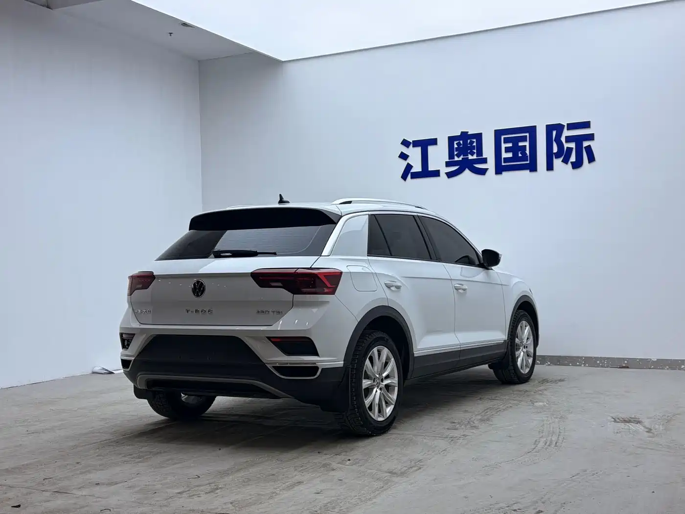 VOLKSWAGEN T ROC EXPLORING SONGS