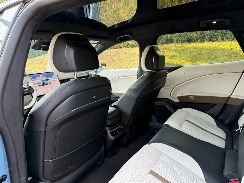 ZEEKR EXTREME KRYPTON 007GT