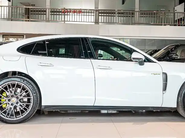 PORSCHE PANAMERA NEW ENERGY