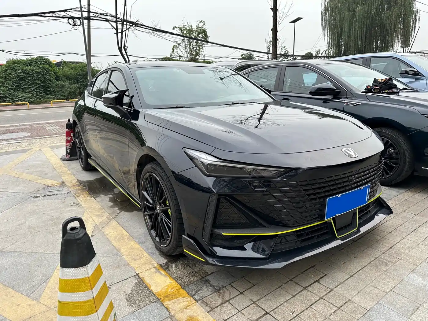 CHANGAN UNI-V