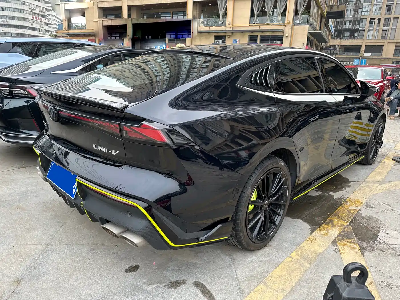 CHANGAN UNI-V