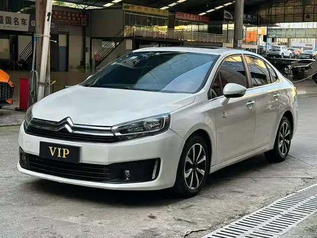  Citroën C4 C-Quatre 2016 1.6L Automatic Luxury Model