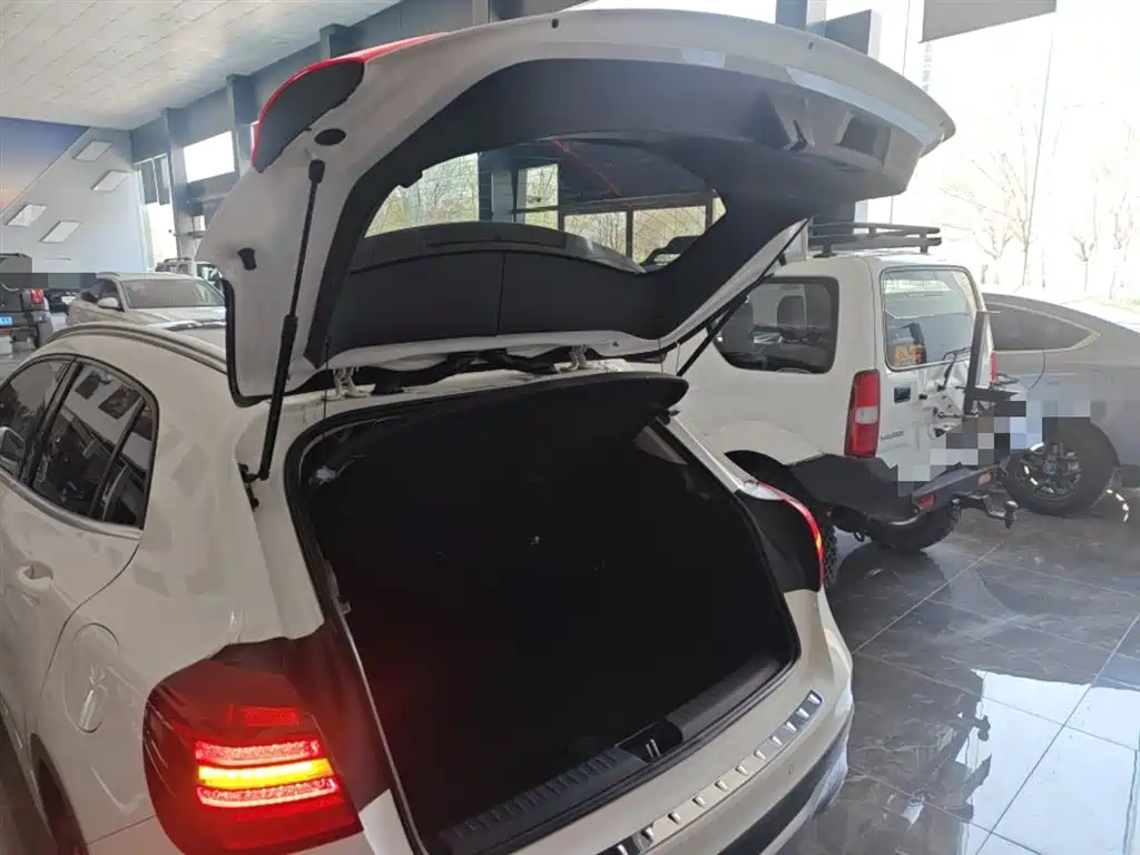 Mercedes-Benz GLA 2018 GLA 200 Dynamic фото 19